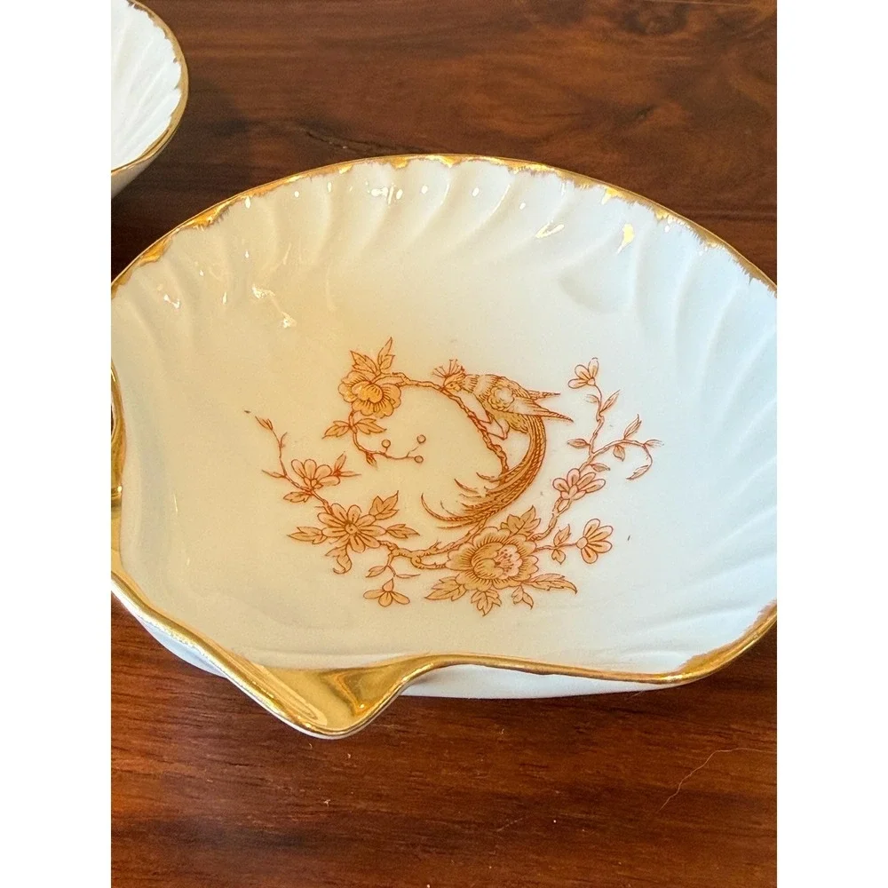 Vintage Limoges Porcelain Shell Trinket Dishes Pair‎